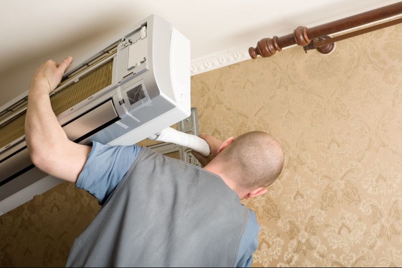 An Air Conditioning Repair Technician in Winter Park FL Can Keep Your System Running Efficiently
